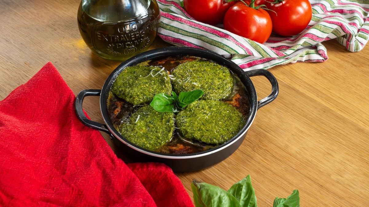 Cette parmigiana au pesto est tellement gourmande (et facile à faire), vous n'y résisterez pas !