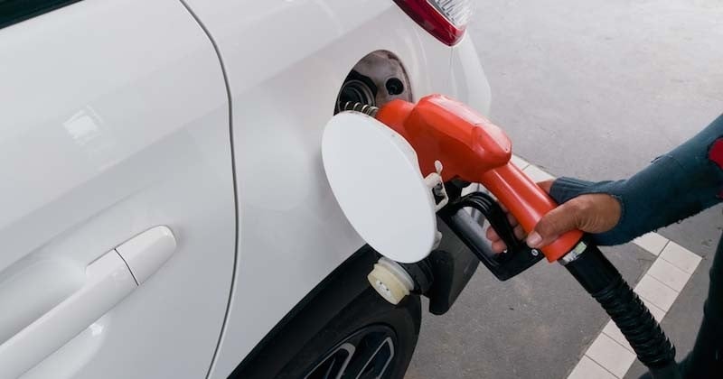 Les pétitions contre la hausse du prix des carburants font le plein