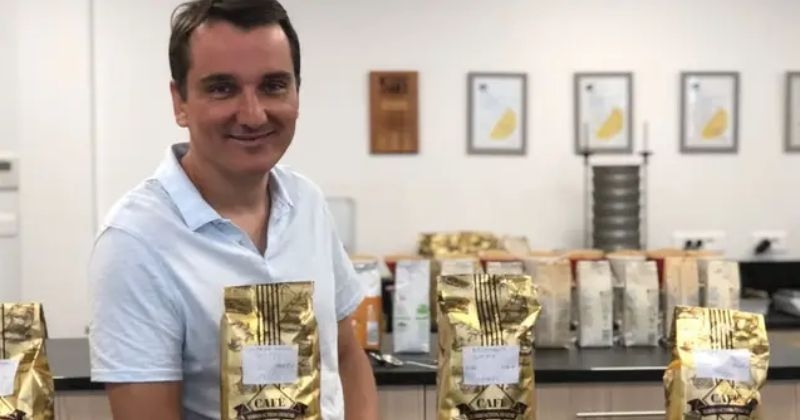 Cet Alsacien goûte 24 cafés en 8 minutes et décroche le titre de champion de France de dégustation