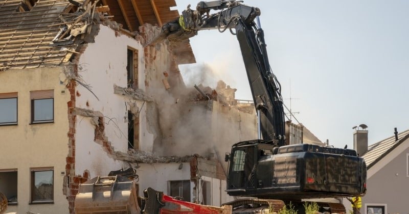 Nord : un couple et ses six enfants ont été obligés de démolir leur maison à cause... des travaux du voisin