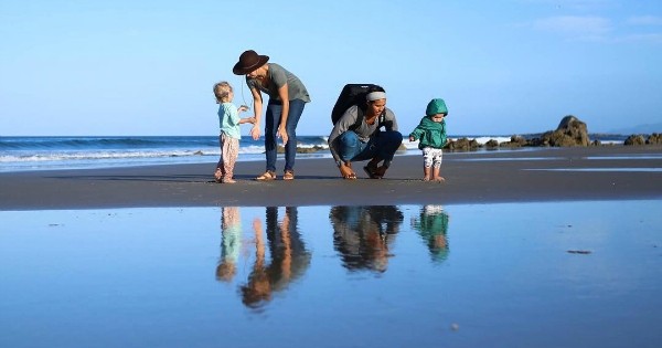 Il vend son application et emmène sa famille dans un voyage sans fin autour du monde !