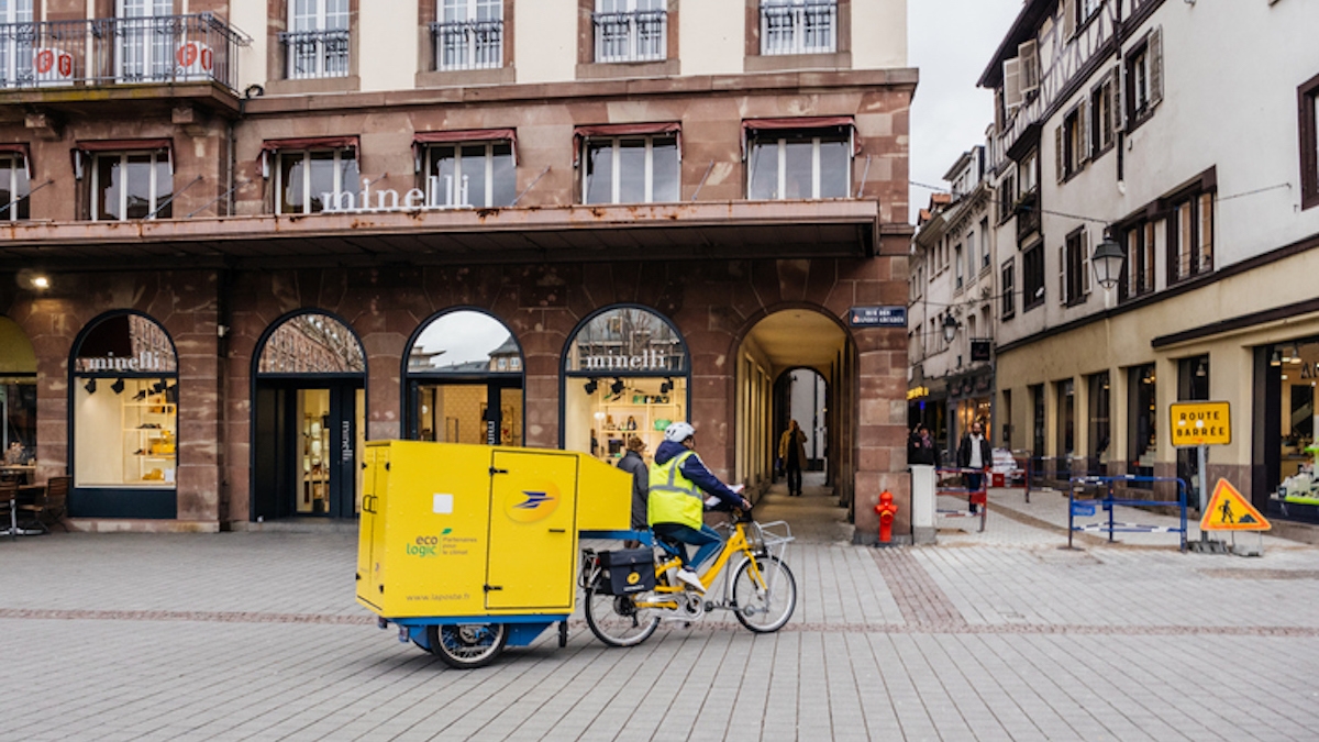 La Poste ne distribuera plus de courrier dans 10 ans et voici ce qu'elle fera, selon son PDG