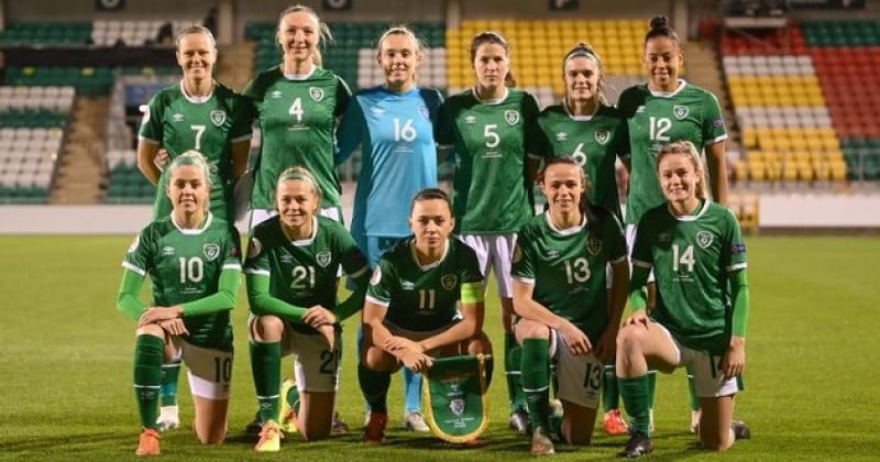 Football : l'équipe irlandaise masculine diminue le montant de ses primes pour augmenter le salaire des joueuses 