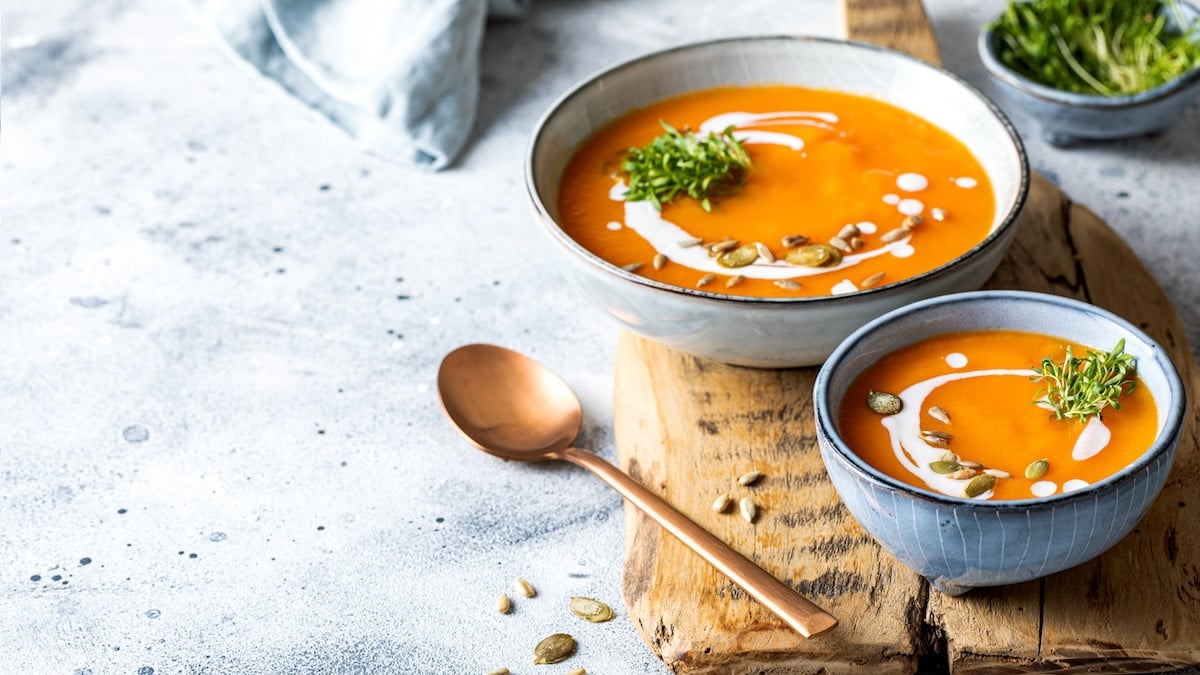 Rapide, saine et parfumée : la soupe de carottes au curry et lait de coco va faire voyager vos papilles