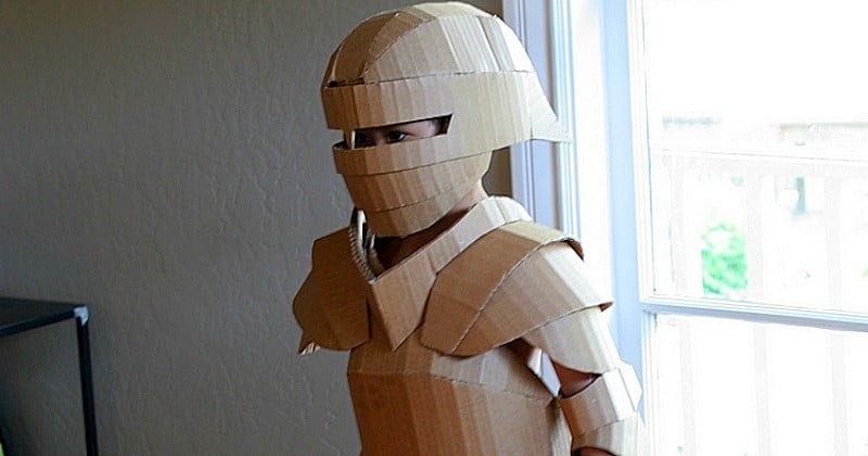 DIY : faites briller les yeux de vos enfants en leur créant ce magnifique costume en carton