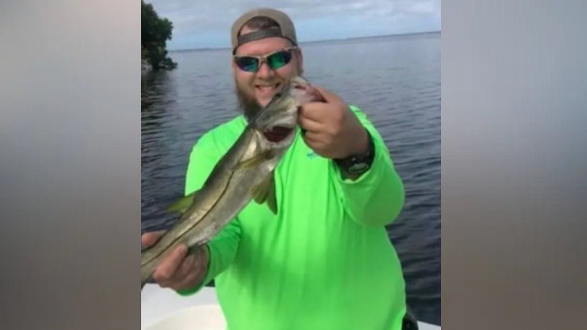 Il teste le régime carnivore pendant un an et dévoile sa transformation choquante 