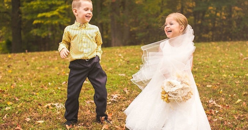 Ils organisent un photoshoot de mariage pour leur fille, atteinte d'une maladie cardiaque et qui rêvait de se marier avec son meilleur ami avant son opération