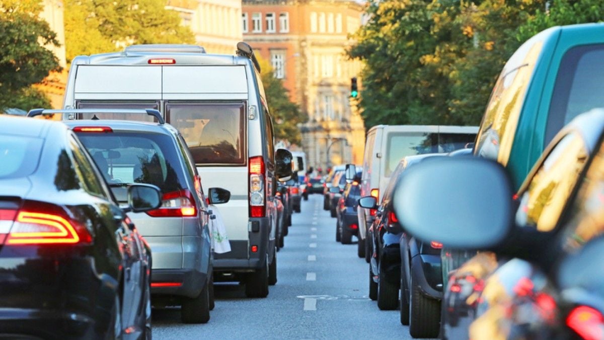  Cette ville impose une amende aux conducteurs qui la traversent en moins de 15 minutes