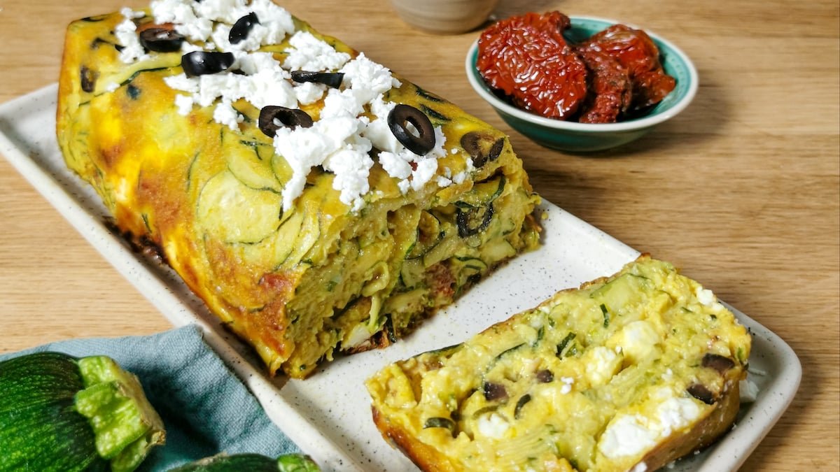 Le cake invisible aux courgettes, une recette très gourmande et facile à réaliser à tester de toute urgence !