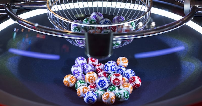 États-Unis : il joue les chiffres de la plaque d'immatriculation de son frère et remporte le jackpot de la loterie