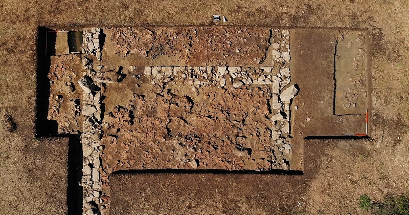 Des archéologues auraient trouvé le sanctuaire de Poséidon de Samicum, décrit dans des textes antiques