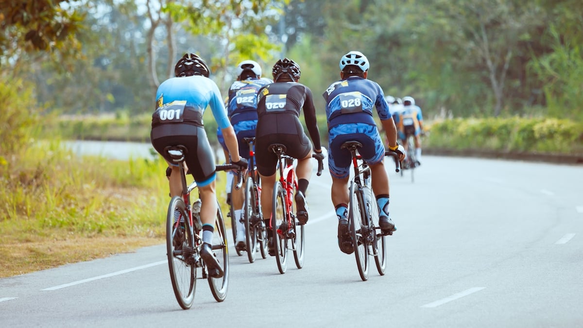 130 cyclistes abandonnent une course après l'annonce d'un... contrôle antidopage !