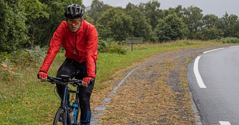 À 17 ans, il fait un tour de France en vélo pour récolter de l'argent pour aider les sans-abri