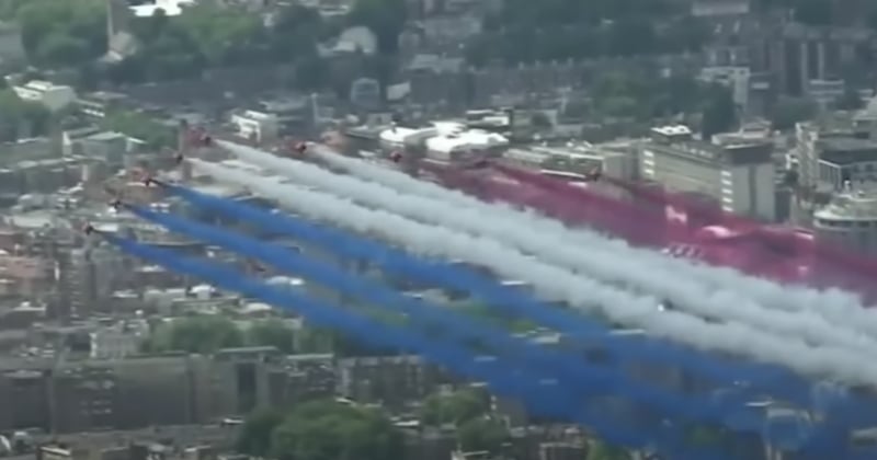 La vidéo d'un ovni repéré dans le ciel pendant le Jubilé d'Elizabeth 2 affole les internautes