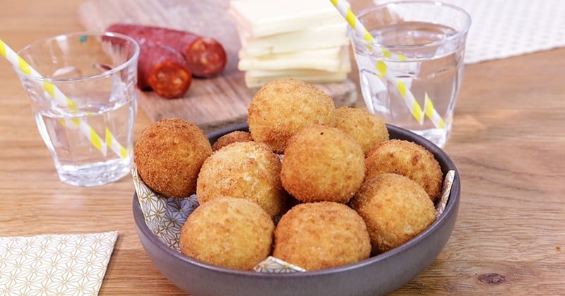 Apprenez à réaliser des Cromesquis à la raclette et au chorizo avec les gagnantes du concours Entremont !