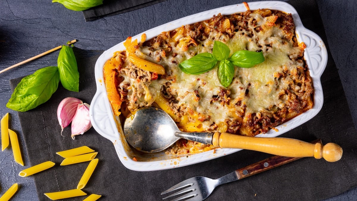 10 recettes de gratins de pâtes économiques, familiales et gourmandes