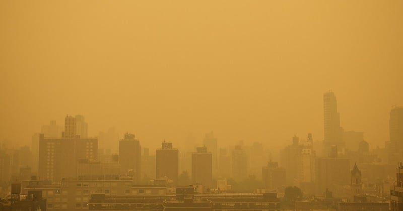 Préparez-vous, un nuage de fumée venu du Canada va arriver en France et changer la couleur du ciel