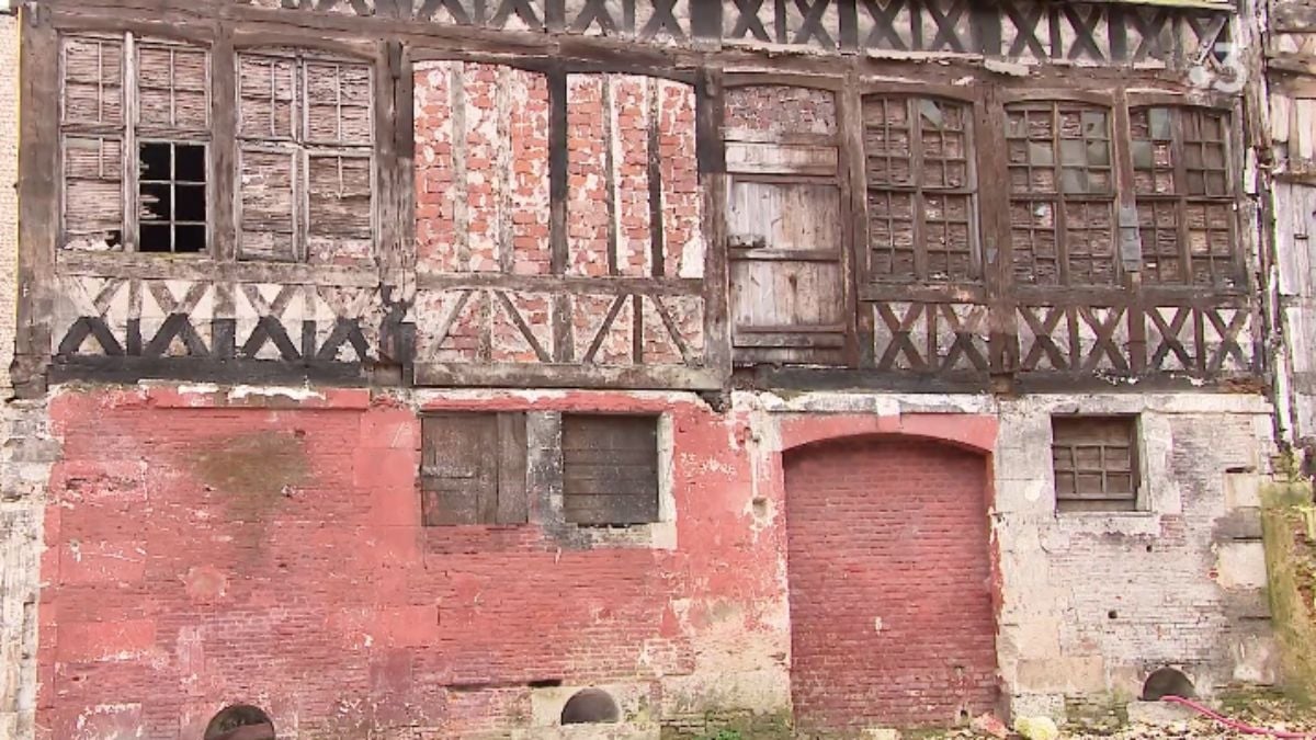 Un trésor caché vieux de 300 ans retrouvé sur un chantier de démolition