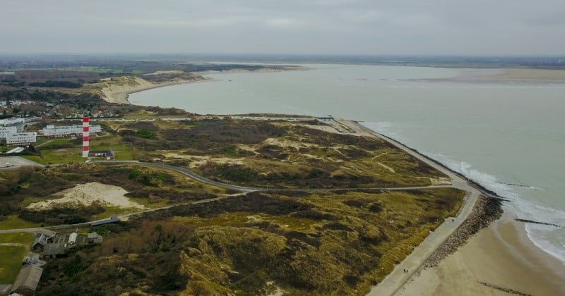 Pas-de-Calais : un promeneur a découvert 21 kilos de cocaïne sur la plage de Berck 