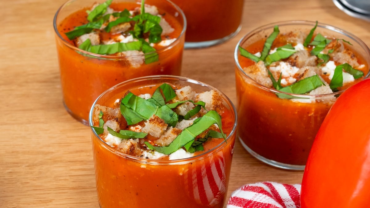 Voici la recette du gaspacho, une entrée rafraîchissante et gourmande pour rougir de plaisir !