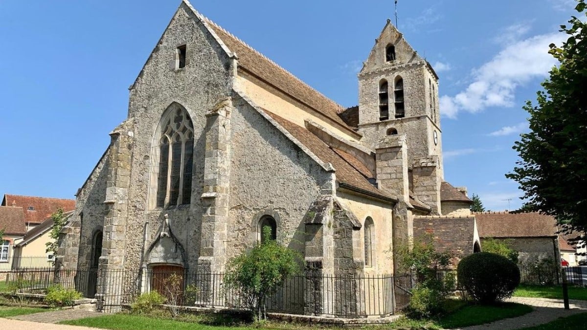 Partez en balade pour découvrir ce magnifique village et ses trois châteaux, à seulement 40 min de Paris