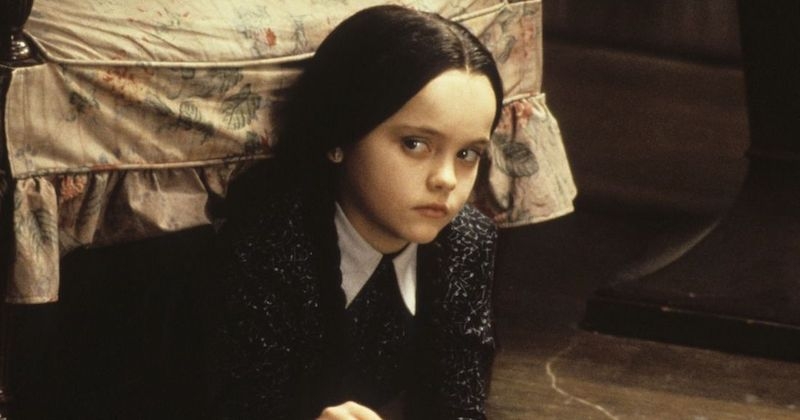 30 ans après la Famille Addams, Christina Ricci retrouve Tim Burton pour la série Netflix centrée sur Wednesday