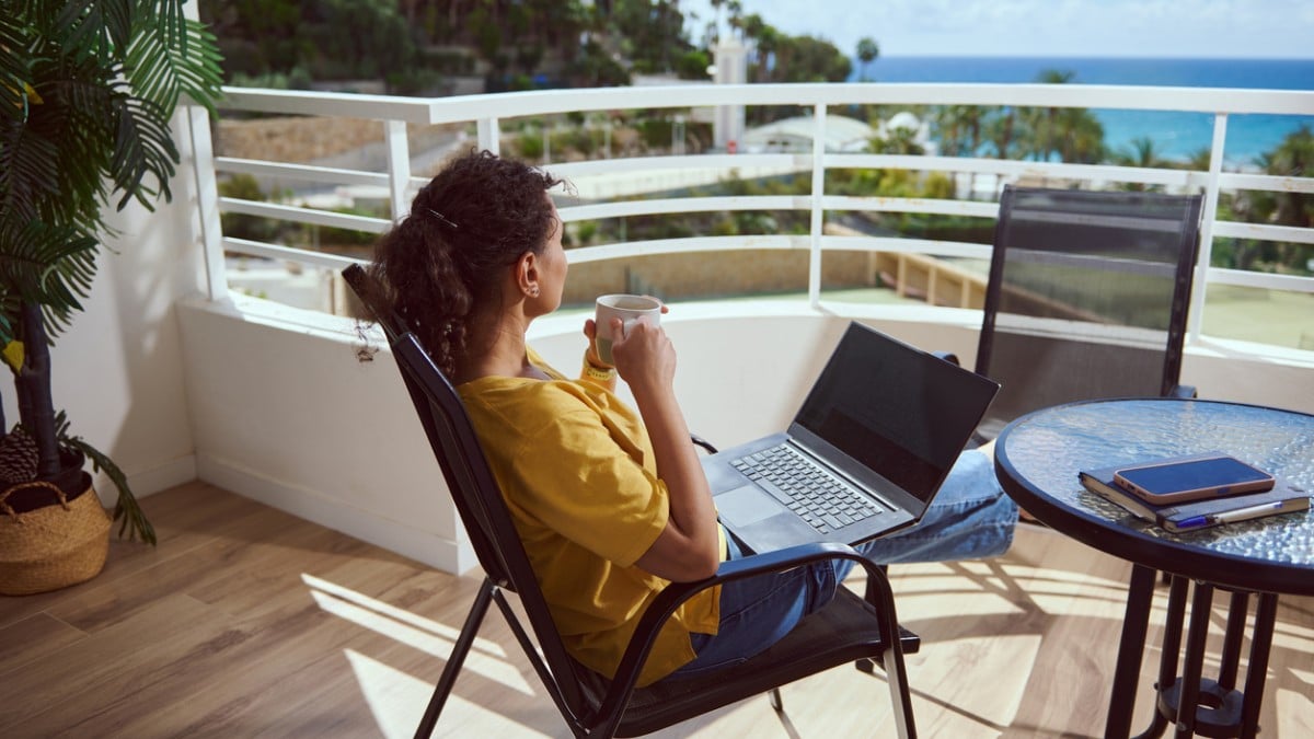 Quiet vacationing : les employés sont de plus en plus nombreux à adopter cette tendance préoccupante