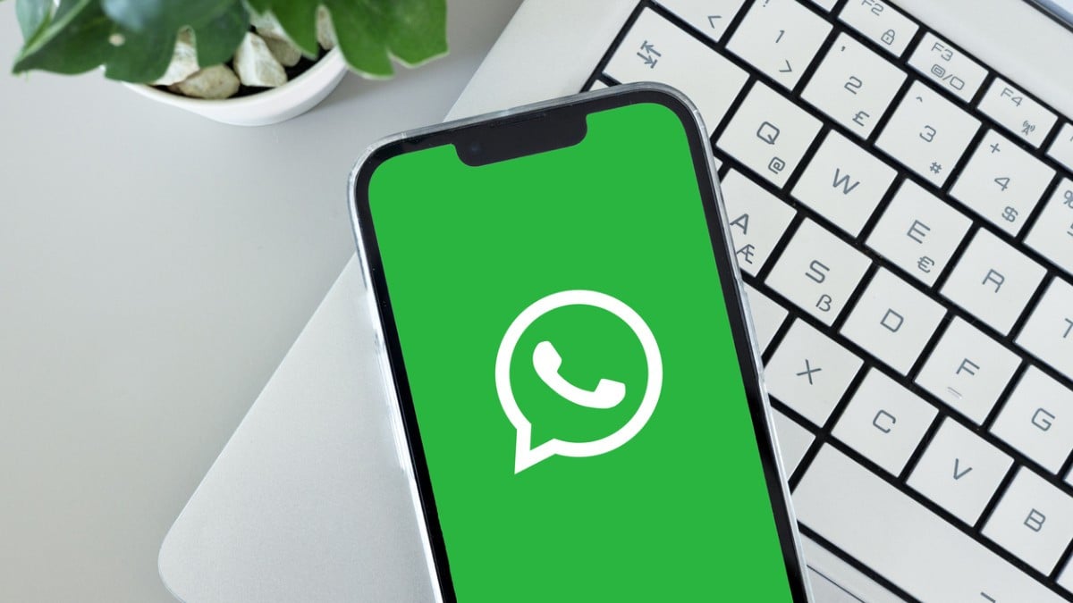 WhatsApp sur un smartphone