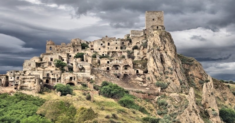 Sinistres ou impressionnants, voici les 21 endroits abandonnés les plus fous du monde !