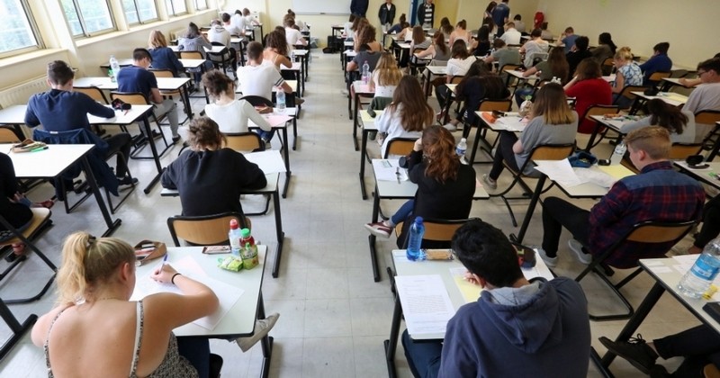 Cette lycéenne passe le bac comme tous les autres candidats... sauf qu'elle n'a que onze ans et dix mois !