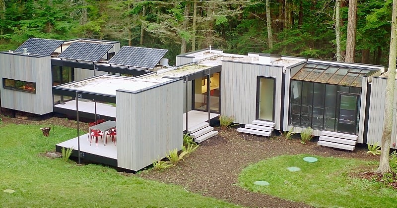 Cette maison neutre en carbone est livrée en kit et il faut seulement 2 semaines pour la construire