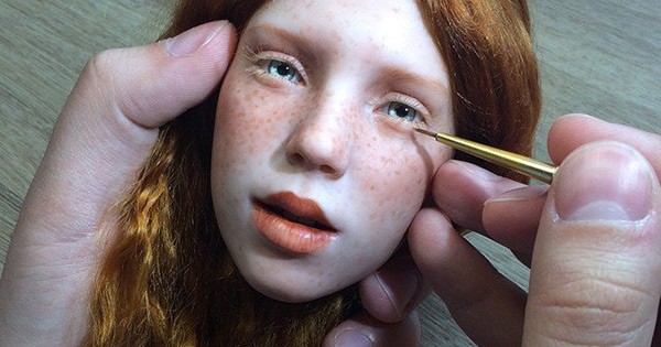 Un artiste crée des poupées russes hyper réalistes, vous n'en croirez pas vos yeux