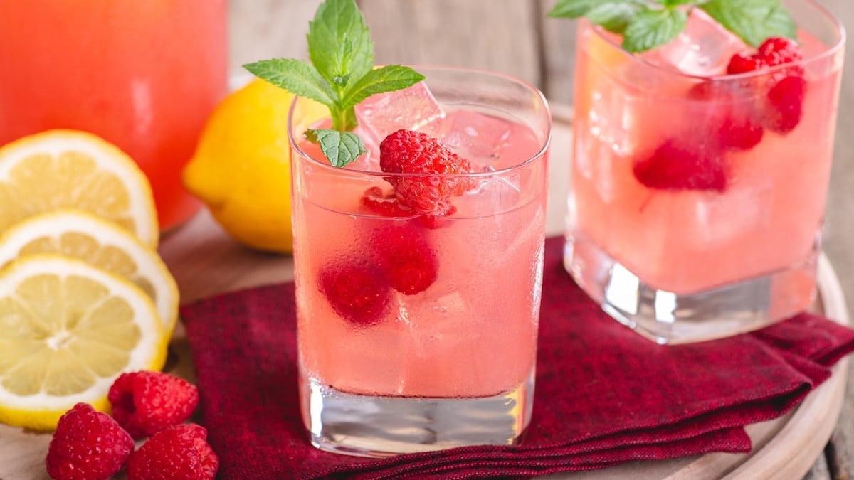 La version framboise du spritz ultra-fraîche pour l'apéro prête en 2 minutes