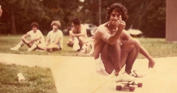 Pas de Facebook, ni de Snapchat ou Tinder : 24 photos qui prouvent que dans les années 70-80, la vie était cool et les gens savaient sociabiliser !