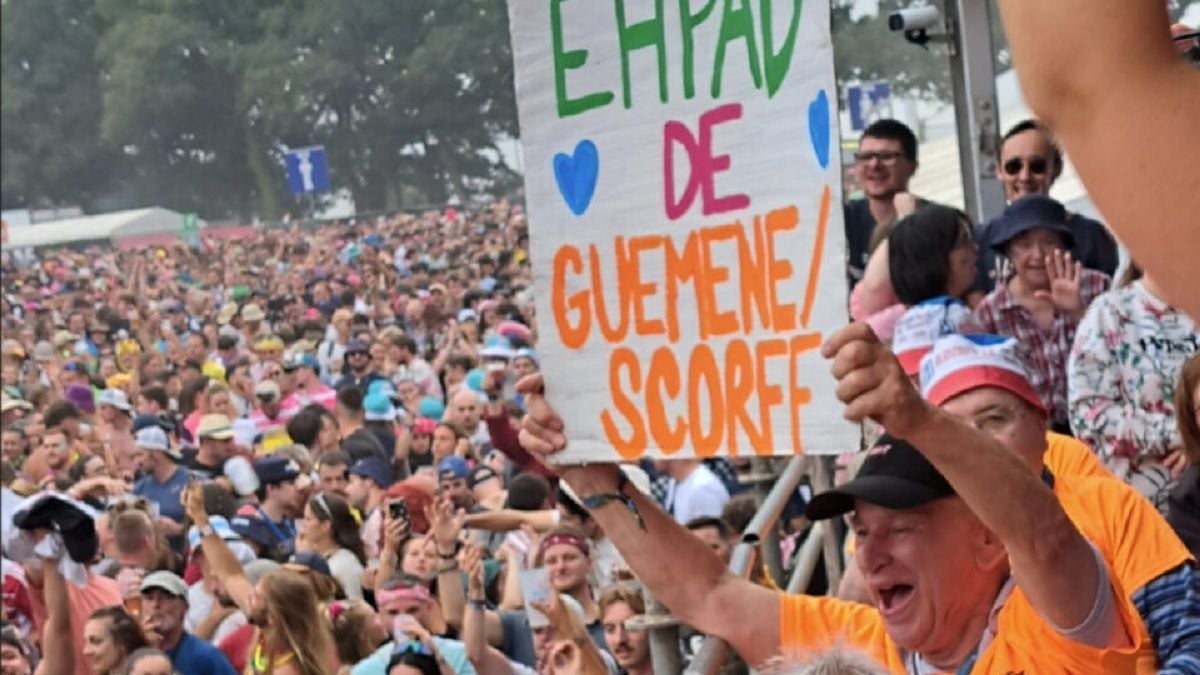 Des résidents s'échappent d'un Ehpad pour assister au concert de Julien Doré aux Vieilles Charrues