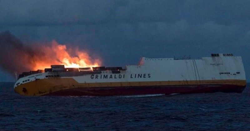 Le navire italien Grande America coule au large du Golfe de Cascogne avec un risque de pollution