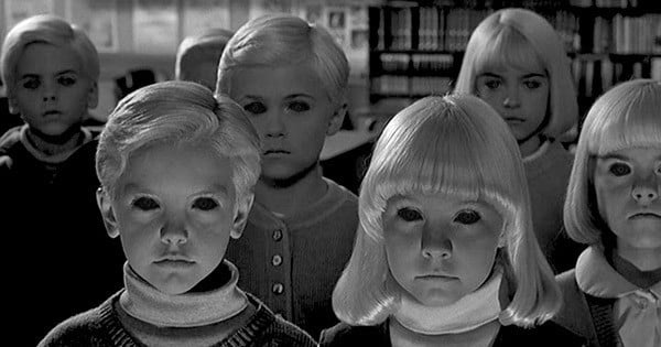 Découvrez 15 histoires dignes d'un film d'horreur racontées par des enfants sur leur « ami imaginaire »... Vous n'allez pas fermer l'oeil de la nuit