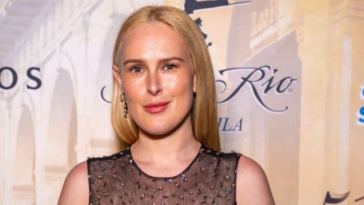 La fille de ces deux acteurs stars du cinéma doit cumuler 4 emplois pour subvenir aux besoins de son enfant