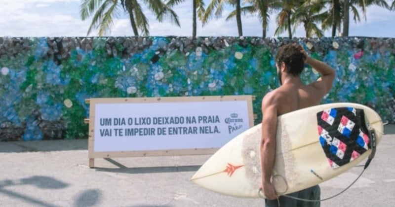 À Rio, un immense mur de déchets plastiques bloque l'accès à la plage d'Ipanema !