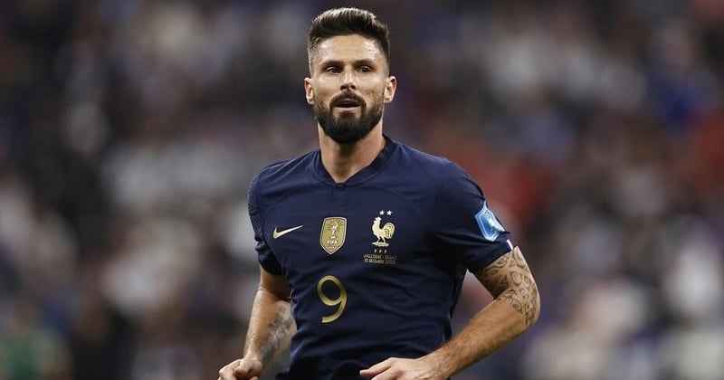 Olivier Giroud invite Maël, victime de harcèlement scolaire, à assister à un match du Milan AC