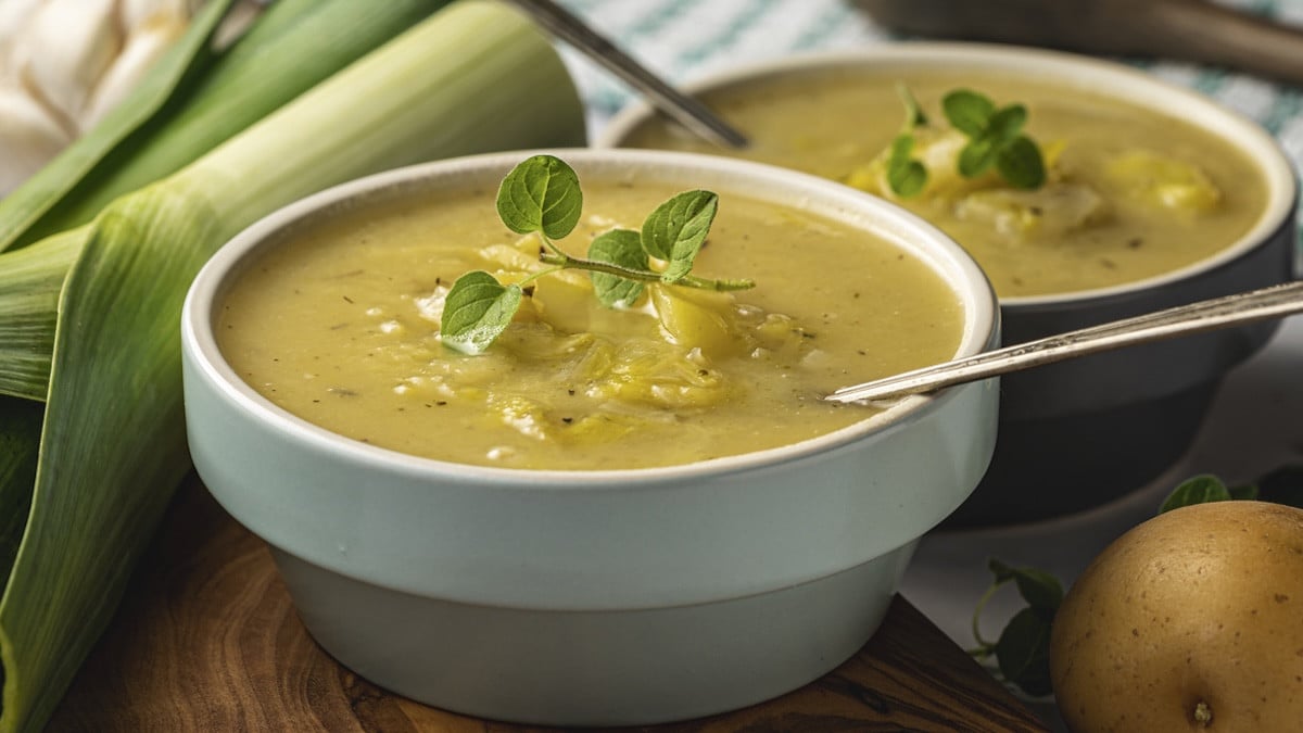Ce velouté est parfait pour l'hiver : simple, légère et économique, la recette à refaire avec seulement 2 ingrédients !