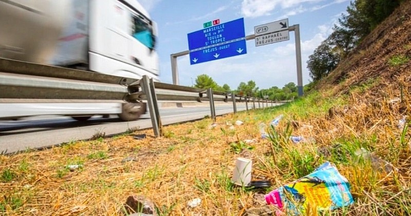 Une enquête affirme que plus de 30% des Français jettent leurs déchets par la fenêtre de leur voiture