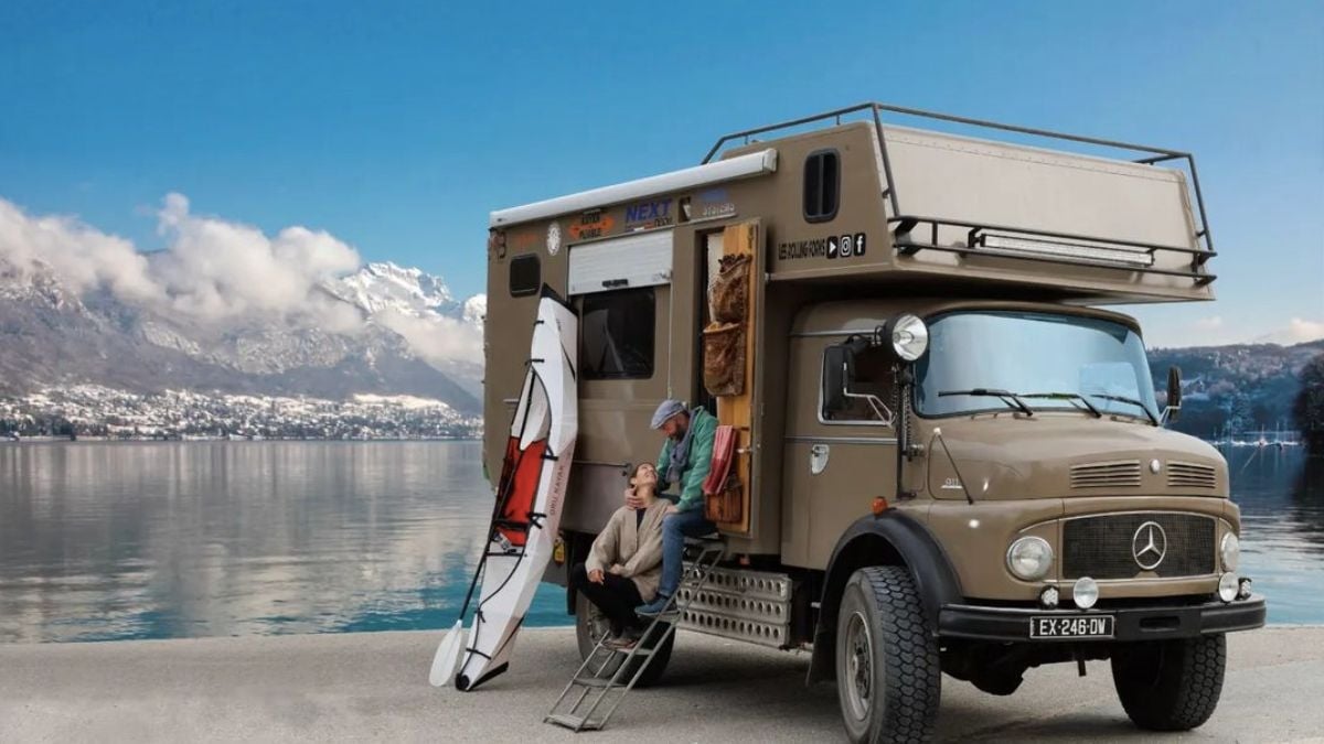 À 50 ans, ils quittent leur job, vendent tous leurs biens et partent faire le tour du monde en... camion de pompier