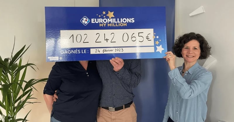 Après avoir joué à l'EuroMillions pendant dix ans, cette femme vient de remporter 102 millions d'euros