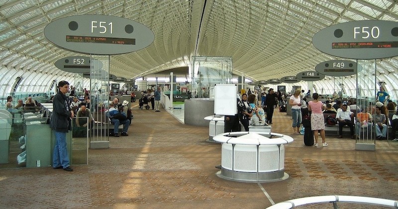Aéroport de Roissy : le SDF qui s'était emparé de 300 000 euros toujours introuvable