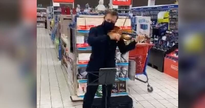 « Parce que la culture ne doit jamais s'arrêter », Renaud Capuçon improvise un concert dans un hypermarché