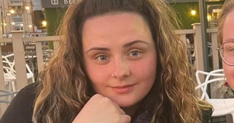 Elle décroche son diplôme universitaire alors qu'elle ne savait ni lire ni écrire à 16 ans