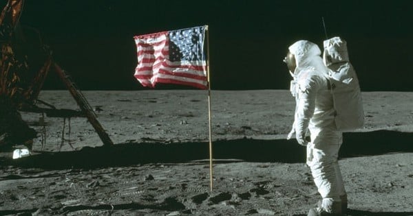 L'homme a-t-il vraiment marché sur la Lune ? 8 preuves pour contredire les arguments conspirationnistes