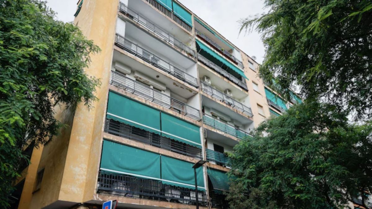 Des pompiers découvrent le corps d'un homme âgé... mort depuis 12 ans dans son appartement