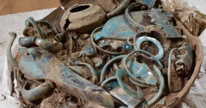 	Découverte d'objets « exceptionnels » de l'âge du bronze sur un site archéologique de l'Allier
